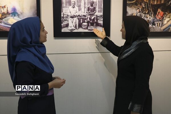 بازدید از نمایشگاه عکس در شیراز