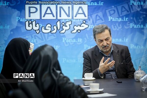 حضور معاون آموزش متوسطه آموزش و پرورش در خبرگزاری پانا