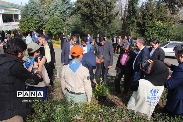همایش تجلیل از فعالان عرصه تربیت مازندران