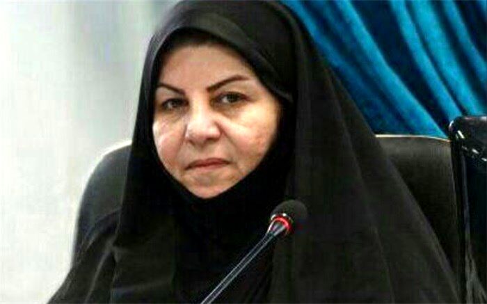 زن مسلمان با حفظ حجاب برای ارتقاء معنویت و افزایش آگاهی وبصیرت جامعه گام برمی‌دارد