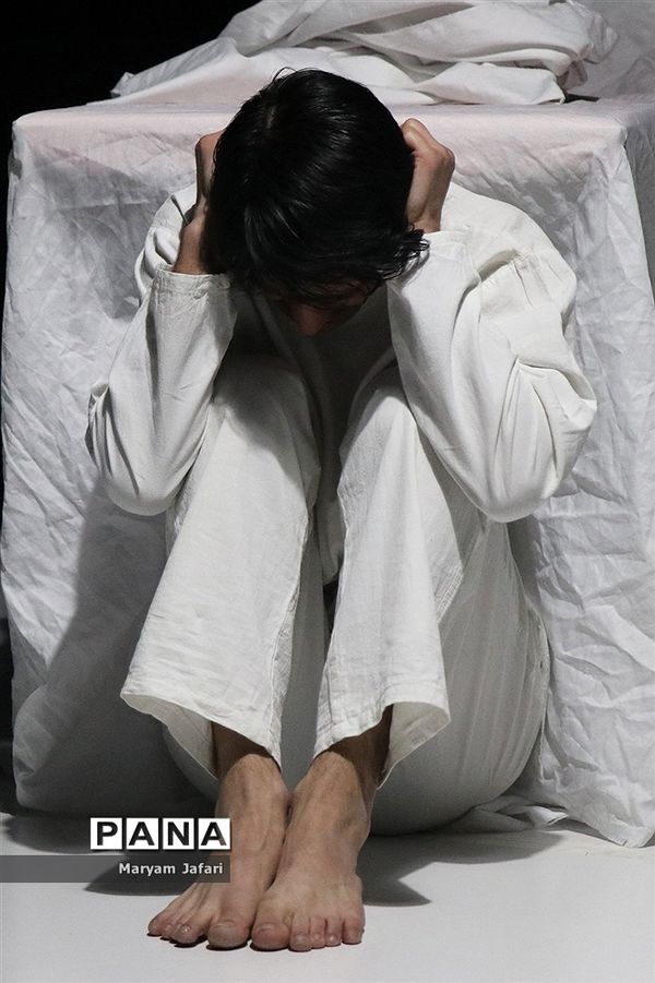 اجرای نمایش «جنگ کثیف»