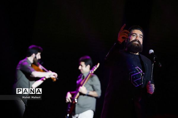 کنسرت علی زندوکیلی