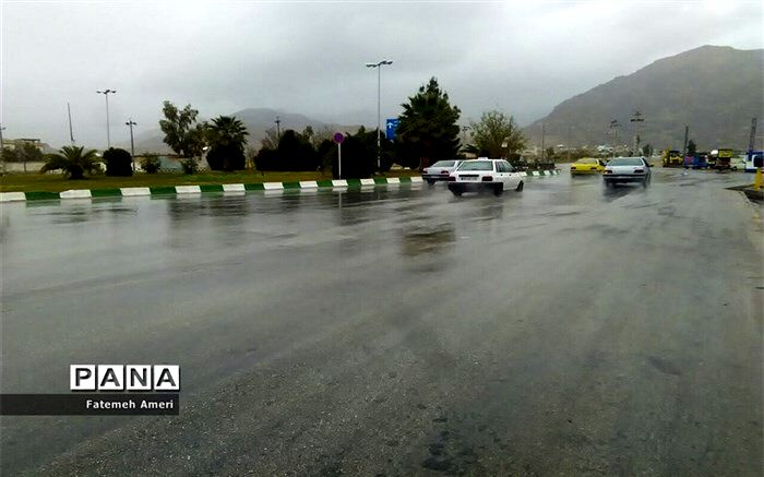 رئیس مرکز کنترل ترافیک پلیس راهور خبر داد: بارش باران و مه‌گرفتگی در محورهای شمالی کشور