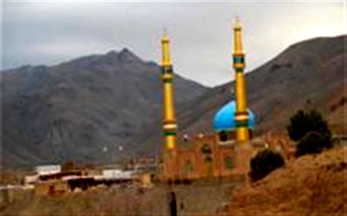 بارگاه امام زاده سلطان کریم شاه شهرستان سرایان مکانی معنوی برای زیارت مسافرین نوروزی