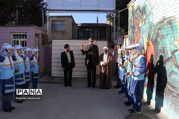 مراسم سپاس مربی در دبیرستان پیرایش نیشابور