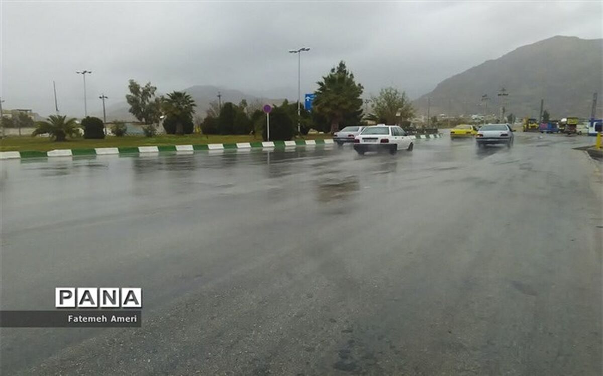 بارش باران و مه‌گرفتگی در محورهای شمالی و شرقی کشور