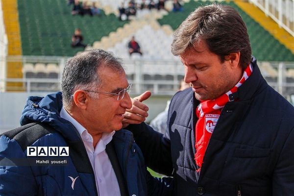 تراکتورسازی ۰_۱ پیکان