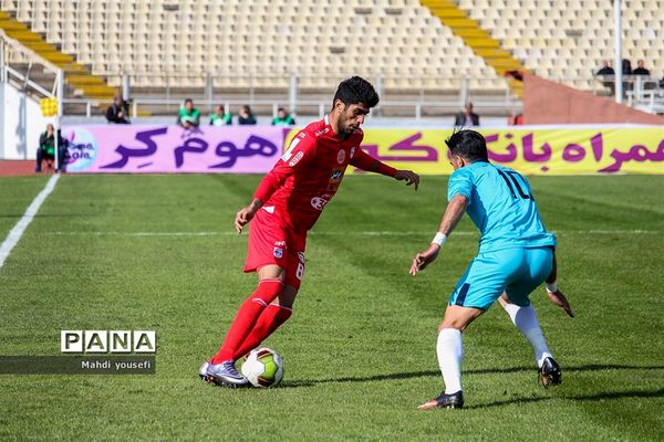 تراکتورسازی ۰_۱ پیکان