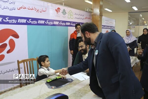 بازدید قائم مقام سازمان دانش‌آموزی از المپیاد ملی رویش