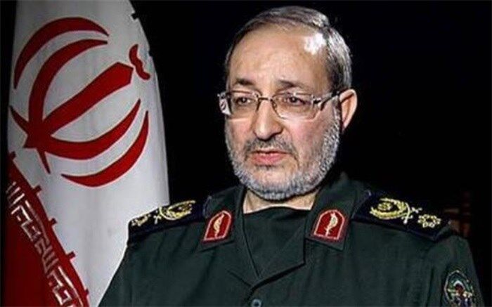 سردار جزایری: شرط مذاکره درباره موشک‌های ایرانی، نابودی موشک‌های برد بلند آمریکا و اروپاست