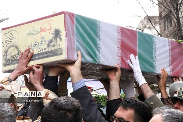 آیین باشکوه تشییع پیکر مطهر ۴ شهید گمنام دوران دفاع مقدس