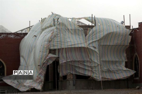 وزش شدید باد و خسارت‌های آن در تبریز