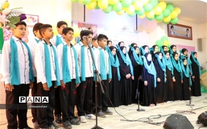 جشن نیکو کاری در دبستان سردار بی بی مریم بختیاری ناحیه 2 اهواز برگزار شد