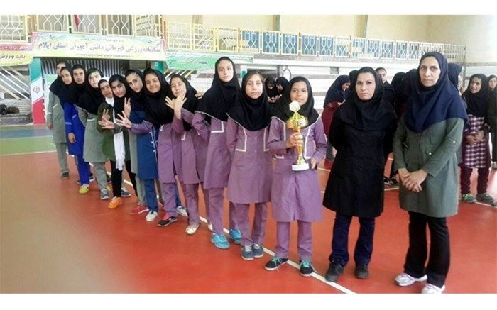 تیم فوتسال دختران دانش آموز دهلرانی قهرمان استان ایلام شد