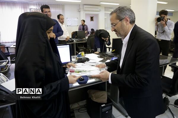 قدردانی معاون پرورشی و فرهنگی وزارت آموزش و پرورش از کارکنان زن سازمان دانش آموزی