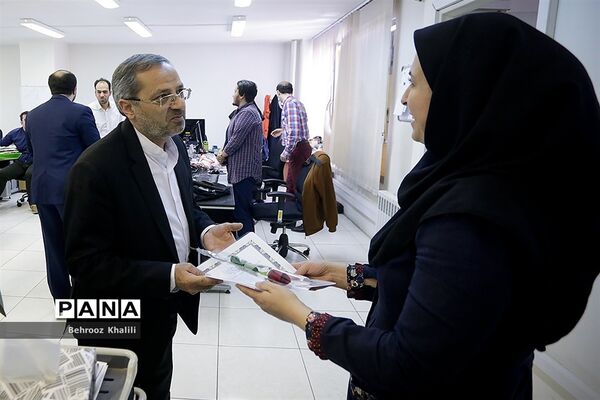 قدردانی معاون پرورشی و فرهنگی وزارت آموزش و پرورش از کارکنان زن سازمان دانش آموزی