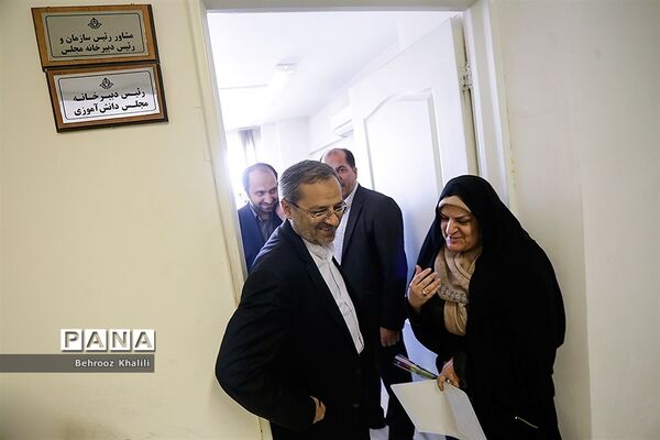 قدردانی معاون پرورشی و فرهنگی وزارت آموزش و پرورش از کارکنان زن سازمان دانش آموزی