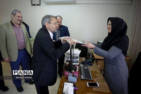 قدردانی معاون پرورشی و فرهنگی وزارت آموزش و پرورش از کارکنان زن سازمان دانش آموزی