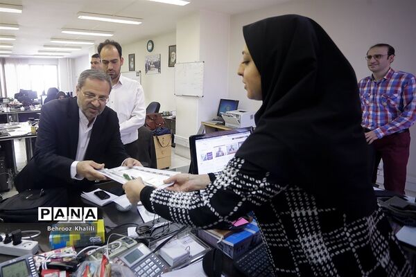 قدردانی معاون پرورشی و فرهنگی وزارت آموزش و پرورش از کارکنان زن سازمان دانش آموزی