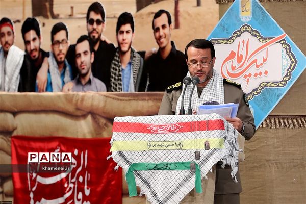 دیدار دانش آموزان و دانشجویان شرکت‌کننده در کاروانهای راهیان نور با مقام معظم رهبری