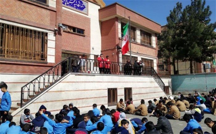 آموزش اطفاء حریق در مدارس چهاردانگه