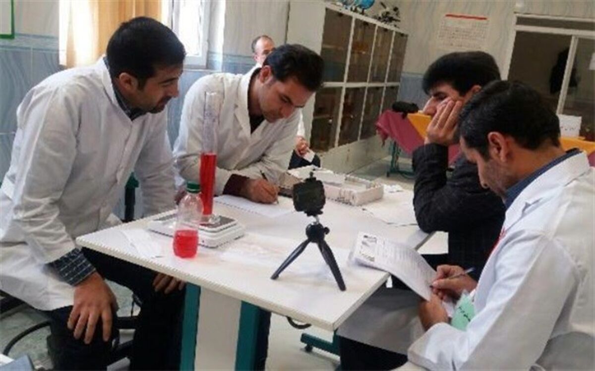 مرحله استانی اولین دوره مسابقات آزمایشگاهی دبیران علوم تجربی برگزار شد