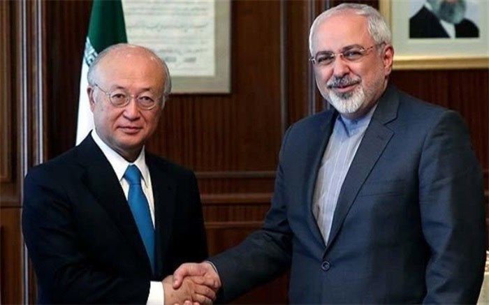 ظریف و آمانو همزمان در پاکستان