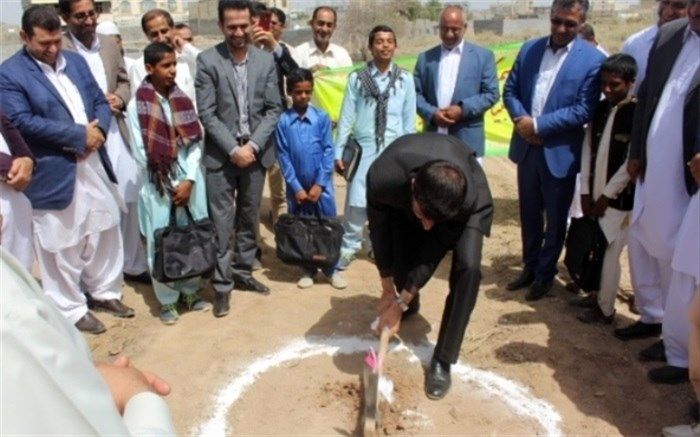 2 پروژه 6 کلاسه با همت بنیاد برکت در  استان سیستان و بلوچستان  کلنگ زنی شد