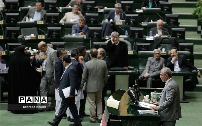 نمایندگان مخالف استیضاح وزیر کار چه گفتند؟
