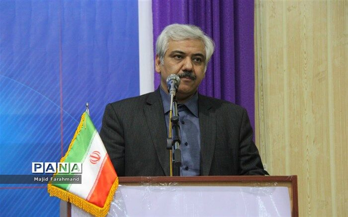 راه حل اساسی توسعه کشور، توسعه آموزش و پرورش و سرمایه‌های انسانی است