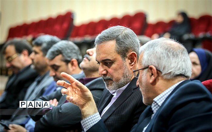 وزیر آموزش و پرورش در دومین نشست بررسی سند تحول: سال 97 سال عملیاتی کردن سند تحول خواهد بود