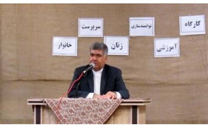 فرماندار قرچک: نیمی از مشاغل و مدیریت های جامعه باید در دست بانوان باشد