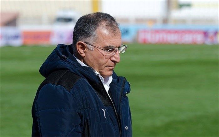 قرارداد آقا معلم با پیکان تمدید شد