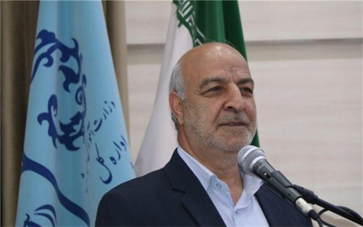 اولویت جامعه باید آموزش و پرورش باشد