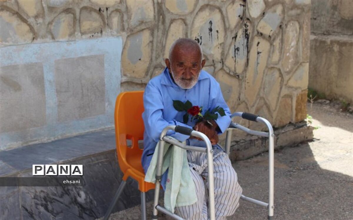 روز پدر با طعم دلتنگی در خانه سالمندان فردوس