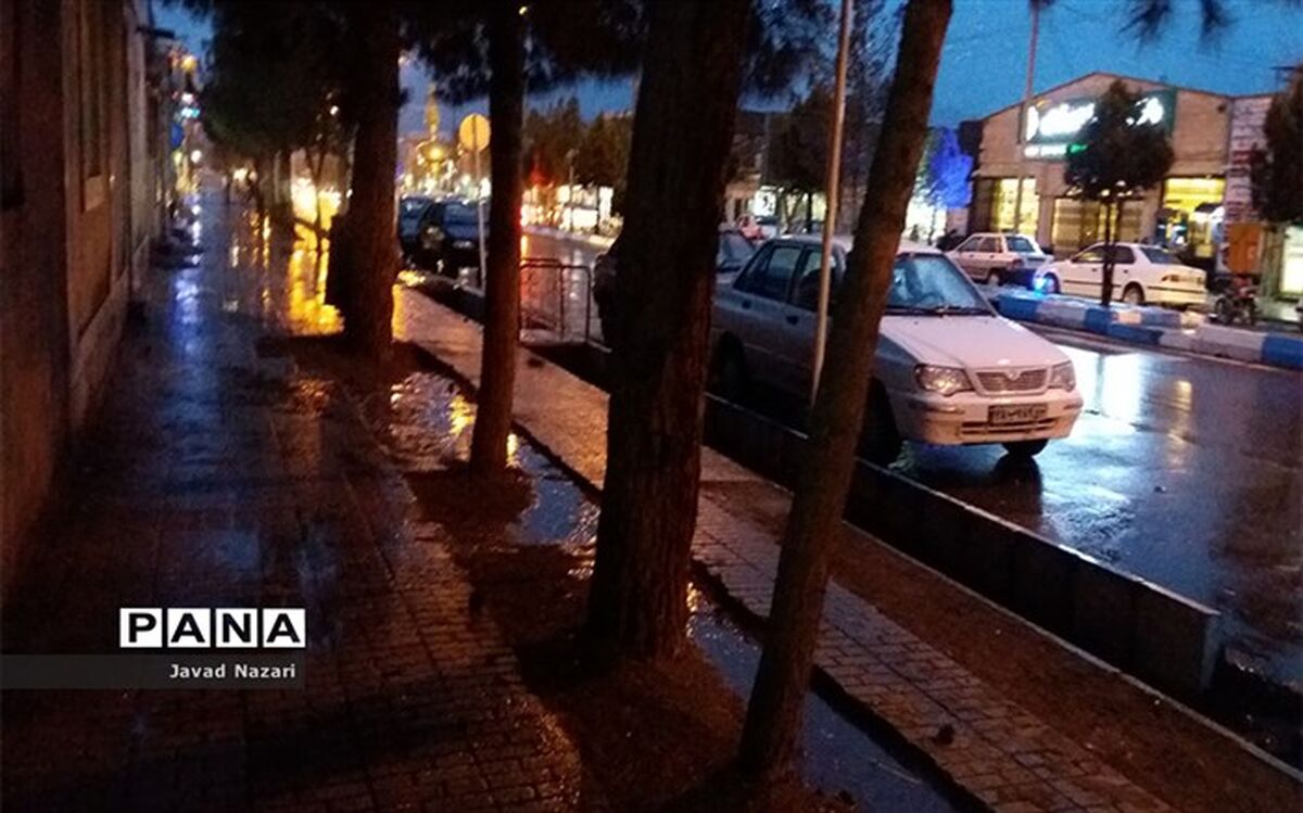 بارش باران و وزش باد نسبتاً شدید در مازندران