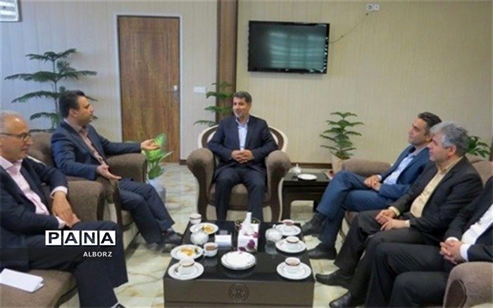دیدار مدیرکل دامپزشکی استان البرز از شهرستان نظرآباد
