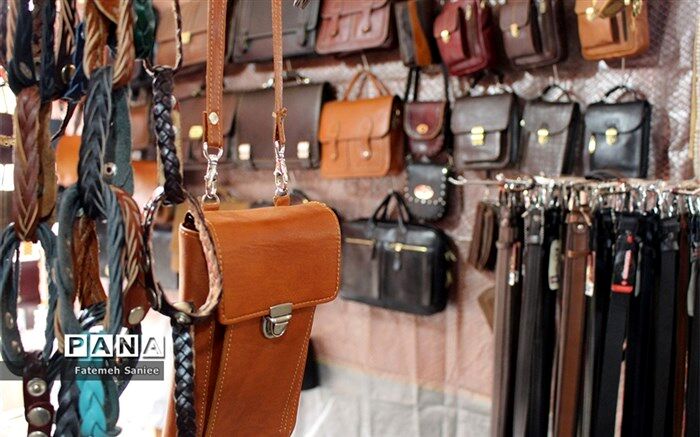 ضرورت حمایت از صنایع‌دستی بعنوان کالای ایرانی و معرف فرهنگ‌وتمدن کشور