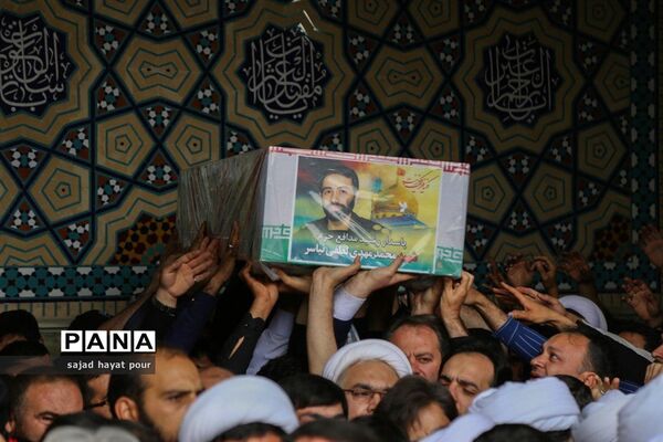 تشییع پیکر شهید مدافع حرم محمد مهدی لطفی نیاسر