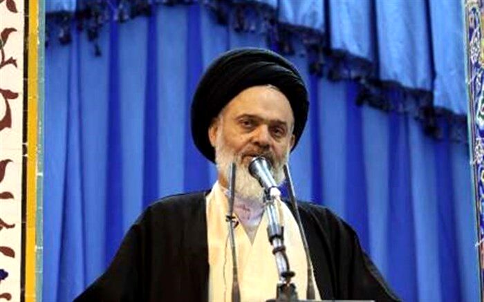 خطیب جمعه قم:با تبلیغ نمی توان شعار سال راعملی کرد
