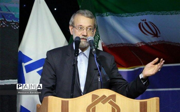 لاریجانی: بخش تولید با نرخ سود 20 درصدی جان نمی‌گیرد