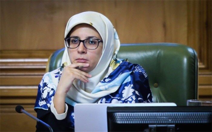 آروین: استعفای نجفی گرد نا امیدی را بر شهر می‌پاشد