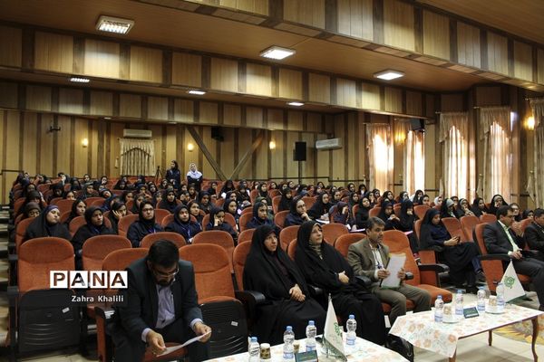 برگزاری نهمین دوره مجلس دانش آموزی استان فارس در شیراز