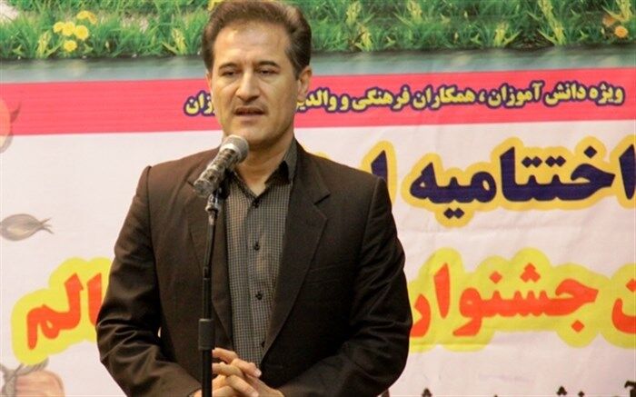 مدیر کل آموزش و پرورش کردستان :  تربیت صحیح دانش آموزان موجب کاهش آسیب های اجتماعی خواهد شد
