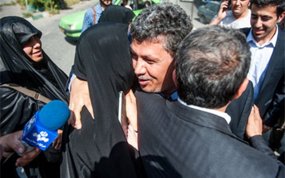 مهدی هاشمی به مرخصی آمد