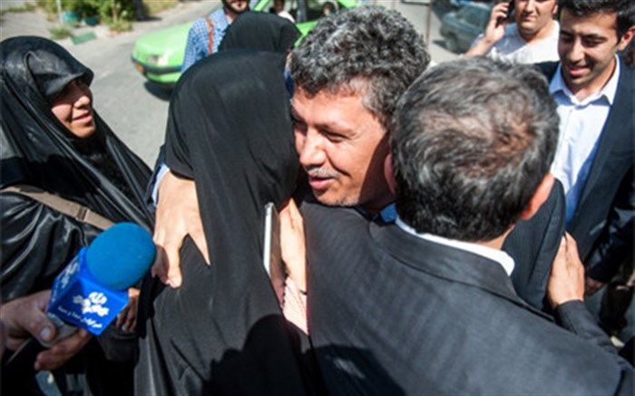 مهدی هاشمی به مرخصی آمد