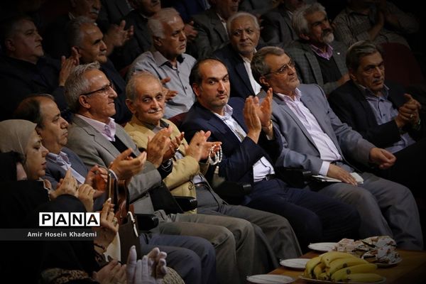 آیین تجلیل از بازنشستگان شهرداری کرج