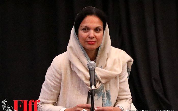 منتقد فرانسوی : کاش سیاستمداران می دانستند هنرمندان قهرمانان کشورها هستند