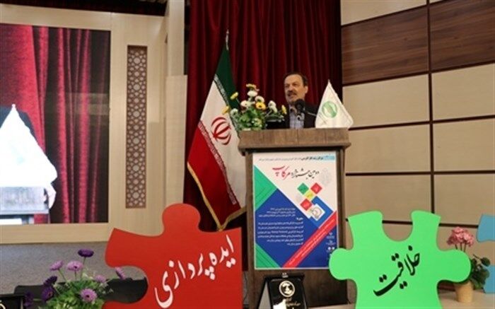 معاون آموزش متوسطه: در آموزش و پرورش با رنگین‌کمانی از استعدادها و علایق داشن‌آموزان مواجه‌ایم