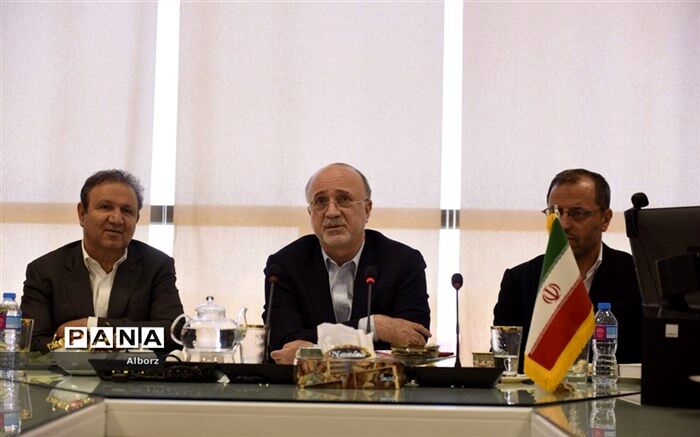 استاندار البرز: میز ملی شکلات در استان البرز دایر شود